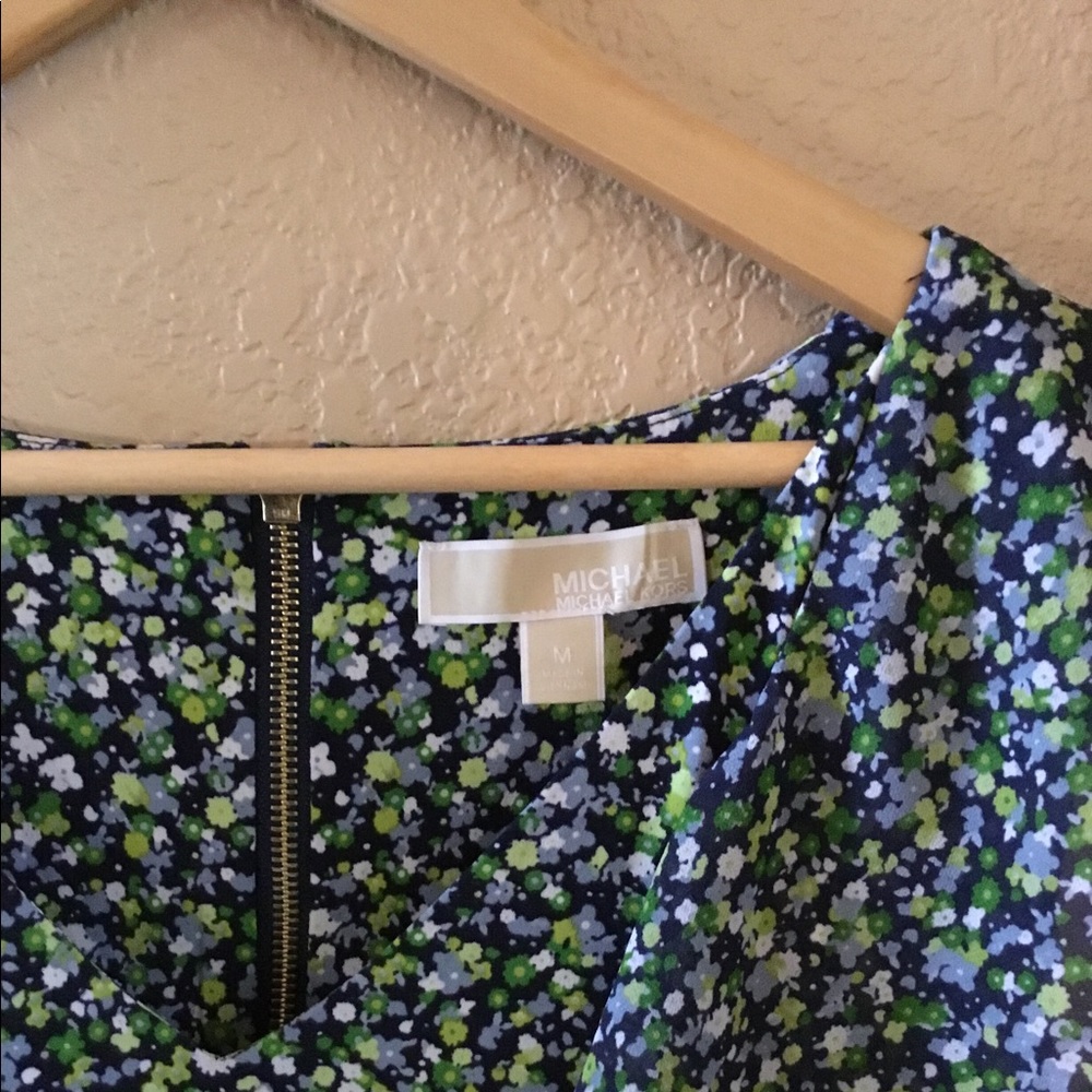 SLEEVELESS FLORAL DRESS - Picture 2 of 3
